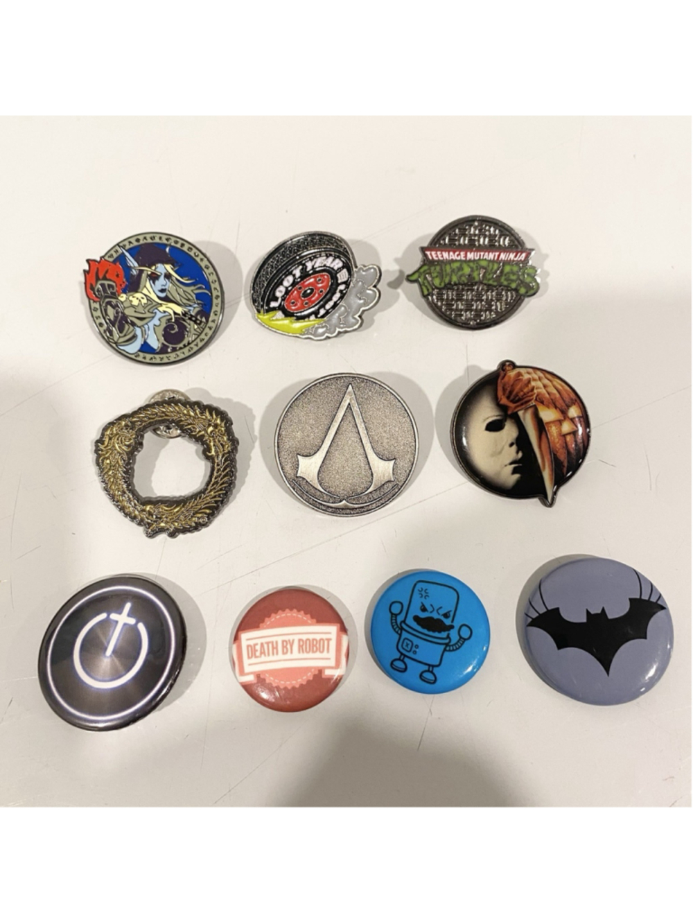 Loot Crate Enamel Pin & Button Lot of 10 Warcraft TMNT Batman Gaming Horror